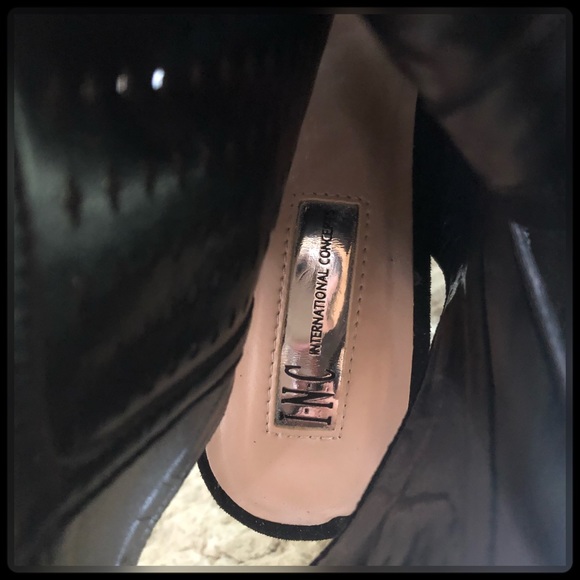 🌟🆕 NWOB BLACK SUEDE WEDGES 🌟 - Picture 4 of 7